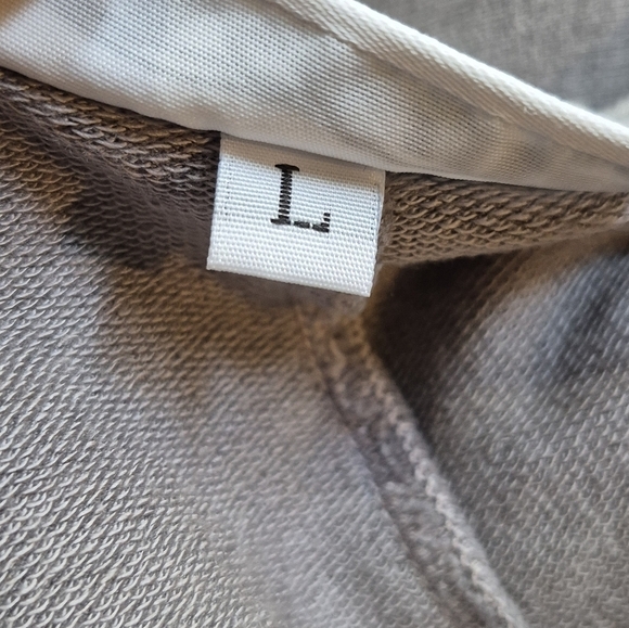 Bryn Walker Light Gray Shark Bite Tunic - Size L - Picture 8 of 10